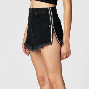 *GREAT CONDITION* ♡ Carmar Black Skirt with Reflective Sides​